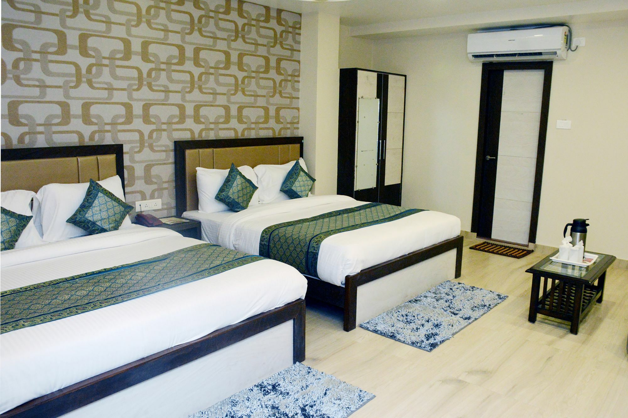 Oyo 10338 Hotel Aadesh Palace Waranasi Zewnętrze zdjęcie